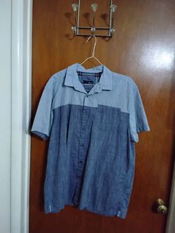 Bruno Men's Short Sleeve Button-Up Shirt.  Men's Large