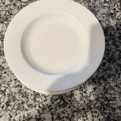 White Deep Dish Plates (Set of 8) - Excellent Condition