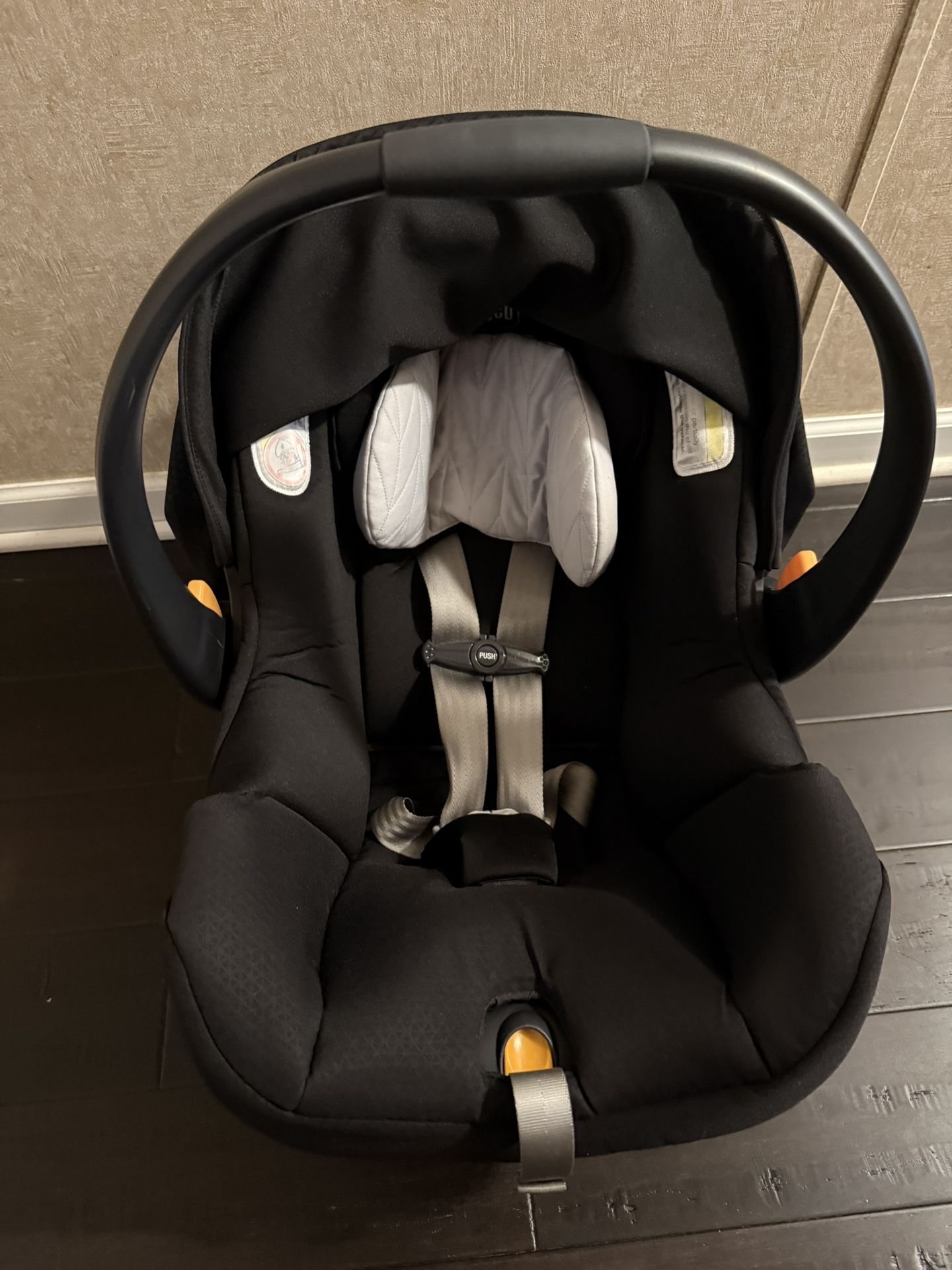 Chicco KeyFit 35 Infant Car Seat and Base, Rear Facing Seat for