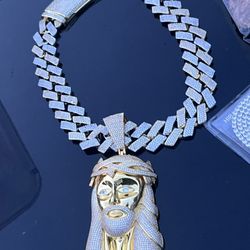 chain and pendant set