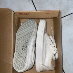 Vans Old Skool True White Leather Skate Shoes - Men’s Size 6.5 - Stained.