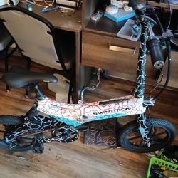 EB7 Swagtron E- Bike 