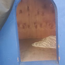 Dog House 