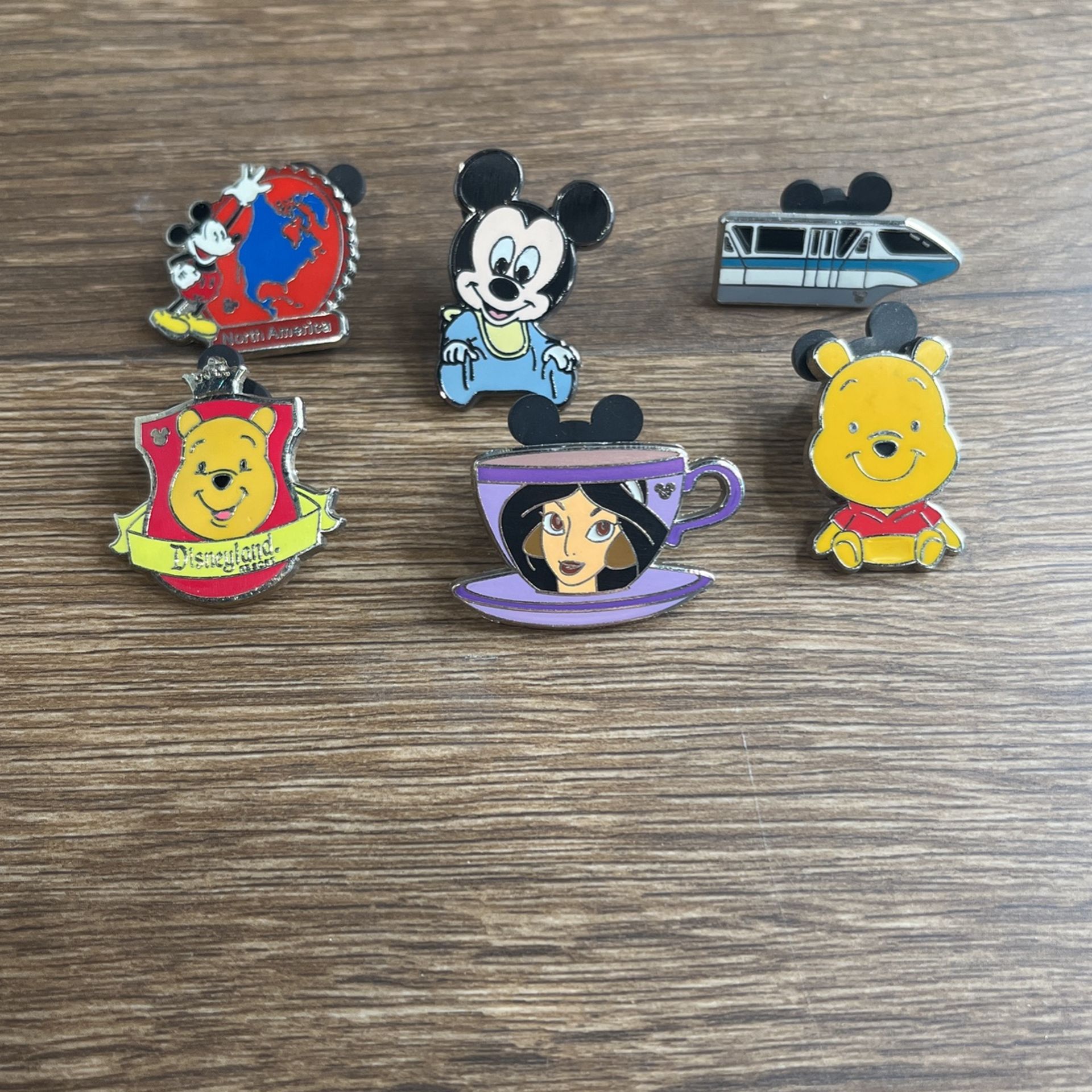 6 Disneyland Pins