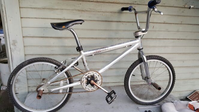 GARY FISHER BMX BIKE