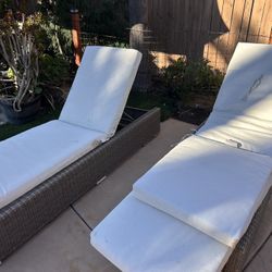 Longe Pool Chairs