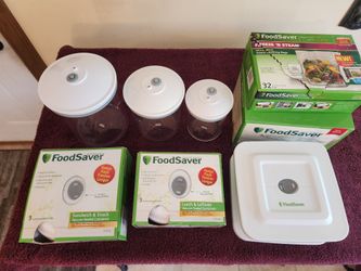 FoodSaver Vacuum Sealed Container Bundle