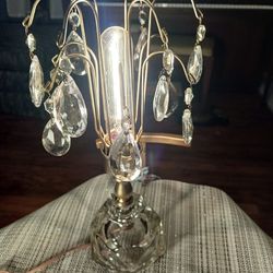 VERY  NEAT LOOKING VINTAGE  LAMP 14 INCHES TALL   THICK  GLASS AND BRASS  WORKS GREAT 