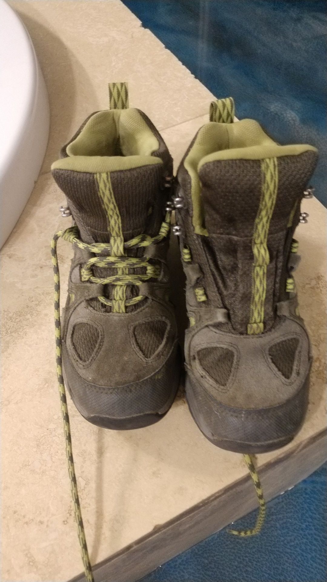 LL Bean Tek 2.5 hiking boots size 3