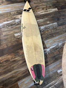 Midget smith pro-lite surfboard 6’4”x 18.36”