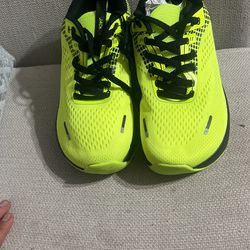 Running Shoes