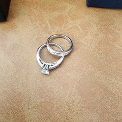 Gorgeous Bridal Engagement Ring Set – Size 5 (MACY'S) 💍