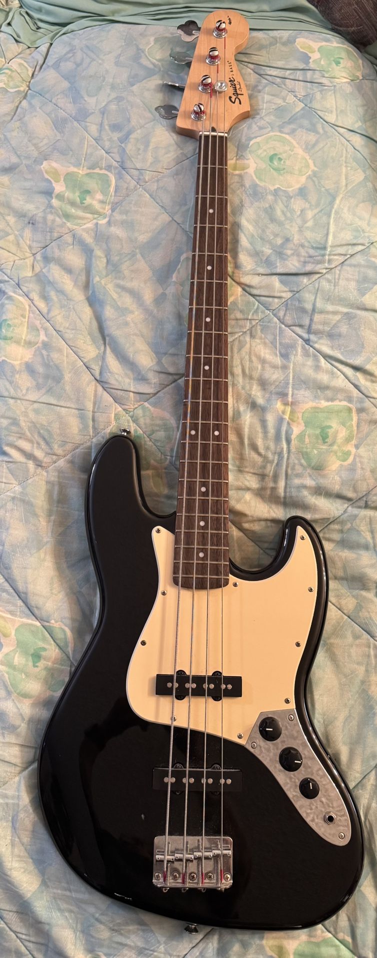 2009 Fender Squier Affinity Series Jazz Bass, 4 String