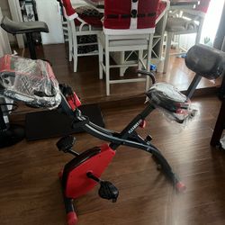 EXERCISE BICYCLE. LOOK NEW