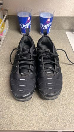 Black Nike vapor max