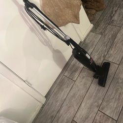 Bissell FeatherWeight Vaccum