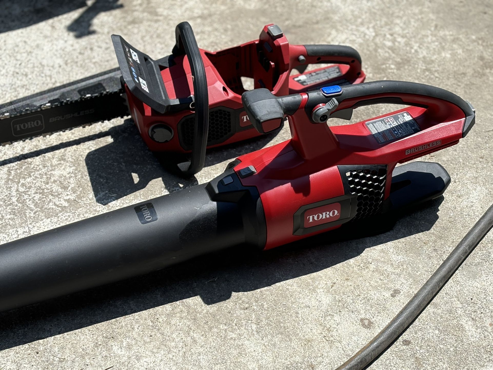 Toro 60 V Blower Chainsaw Weedeater Mower Ryobi 18 V weedeater chainsaw battery charger Ryobi 40 V blower vacuum weedeater DeWalt weedeater RyobiBatte