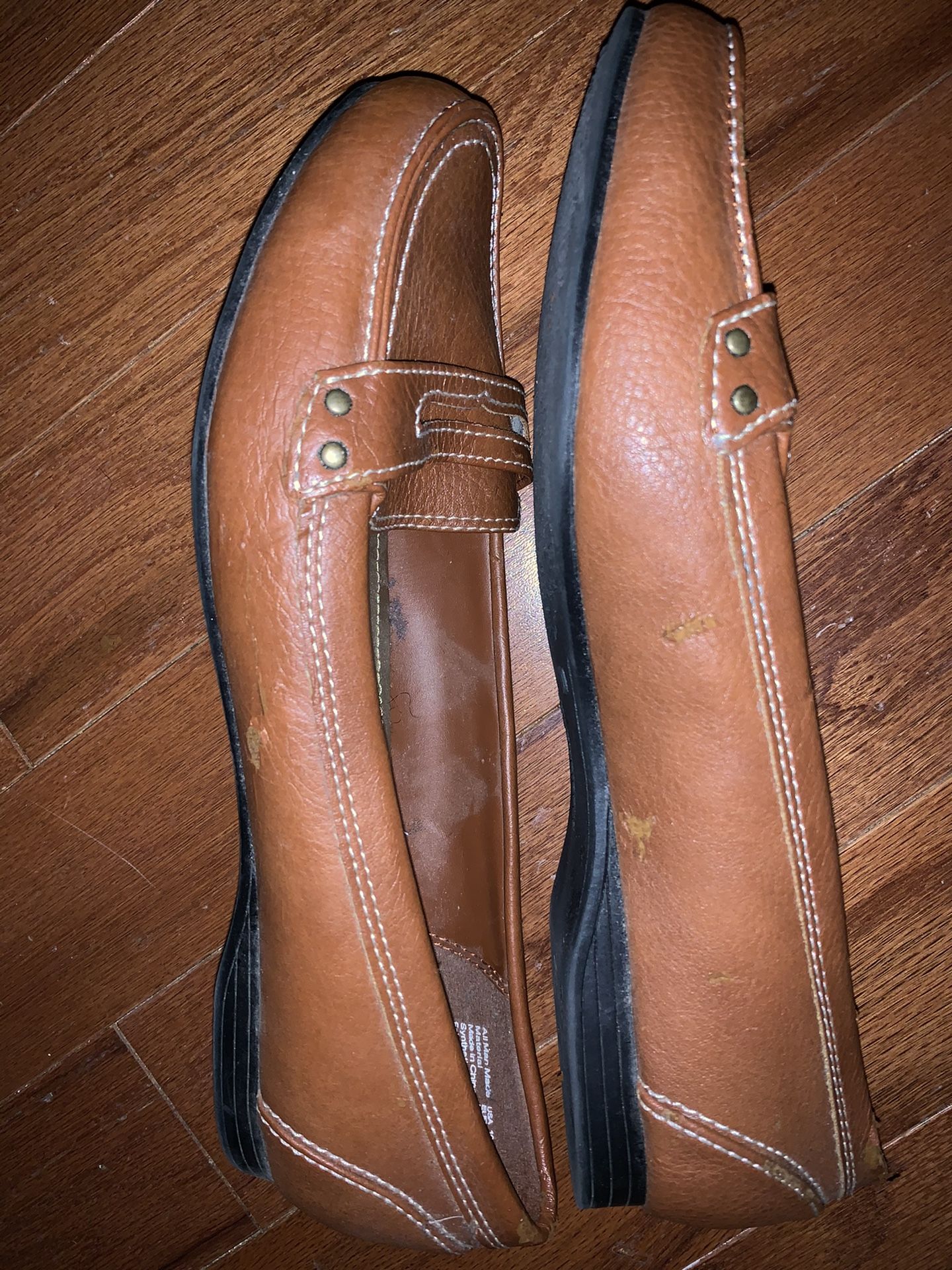 Size 10 awesome new comfortable loafers