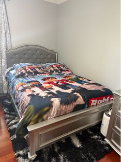 Full size bedroom set