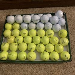50 Golf Balls Titleist Avx In Good Condition 