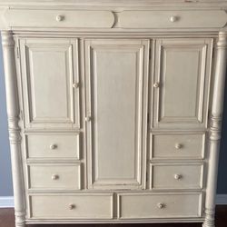 Armoire
