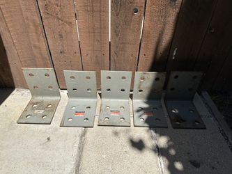 Simpson Strong-Tie HL76 Heavy Angle Connector