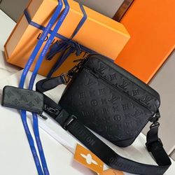 Louis Vuitton Men’s Bag 