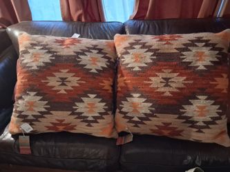 GREAT BARGAIN .2. NEW FLOOR CHSHIONS