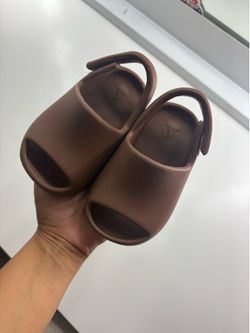 adidas Yeezy Slides Infants