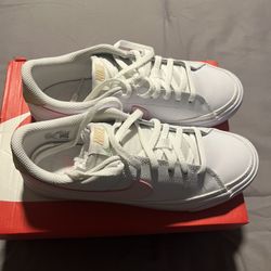 Children’s Nike Sneakers 