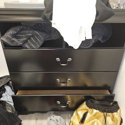 Black DRESSER 