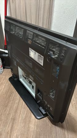FREE broken Flat Screen TV