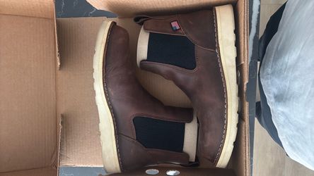 Men’s Danner Chelsea Boot (M, 10.5)