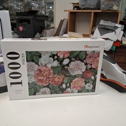Jigsaw Puzzle 1000 Pcs.Kingwora Brand. 75x50cm  BRAND NEW. Floral Print.