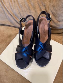 Cathy Jean Black Leather 5” Platform Wedge Sandals – New in Box – Size 9