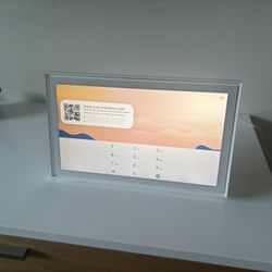 Skylight 15” WiFi Digital Photo Frame – Reset & Ready