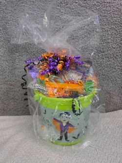 Halloween Pokémon Squishy & Butter Gift Bucket