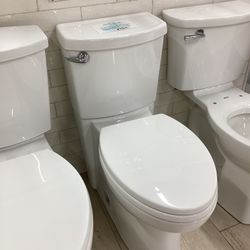 2piece Fully Skirted Toilet, American Standard Cadet 3 , Available For Pick Up
