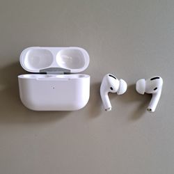 Bluetooth earbuds