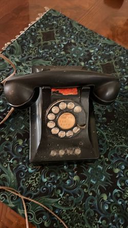 Vintage Black Rotary Dial Telephone