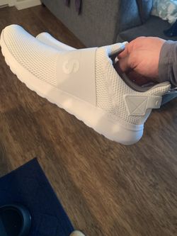 Adidas cloud foam size 10