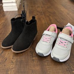 Little Girls Shoes Size 10