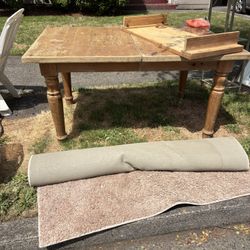 Free Table with Leaf