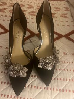 Jennifer Lopez evening pumps 35$New