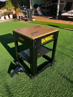 DeWalt DW7350 Heavy Duty Mobile Planer Stand w/ Casters