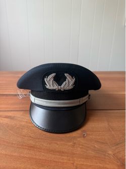 American Airlines Pilot Hat - First Officer - American Eagle - Maverick 7-3/8”