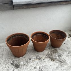 Three large terracotta pots made Italy