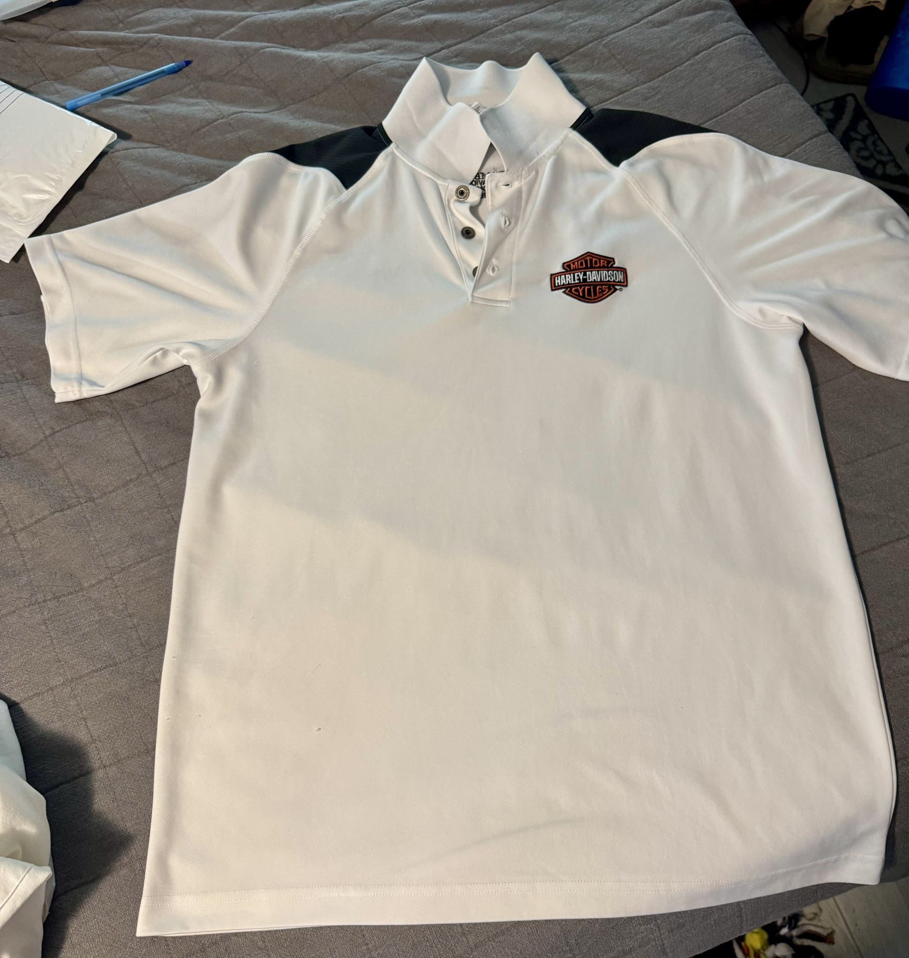 men’s large Harley Davidson shirt