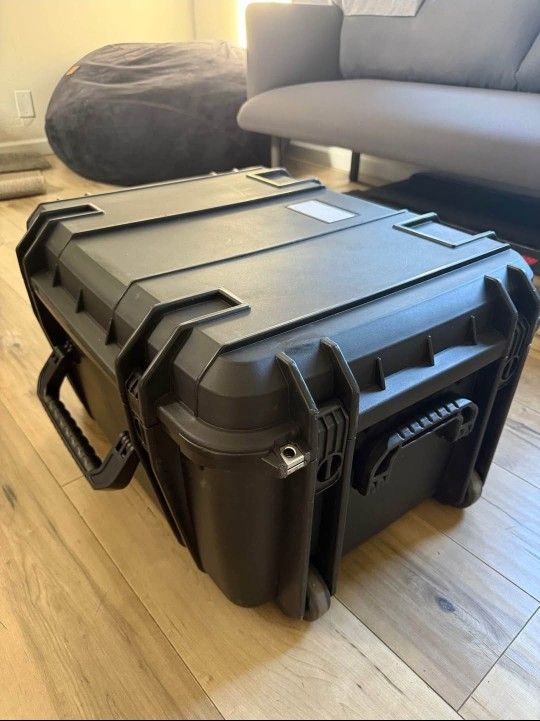 Professional Rolling Case, DJ Equipment, Cables, Lights, Etc...