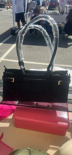 Black purse